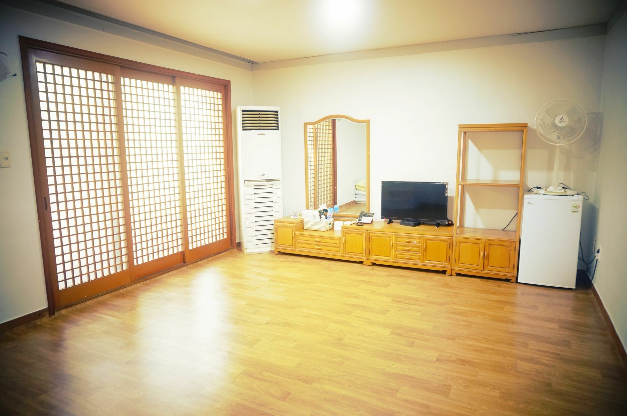 Hotel White House Sokcho Zewnętrze zdjęcie